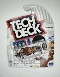 Tech Deck Finesse Fingerboard – Series 12 (Spin Master)