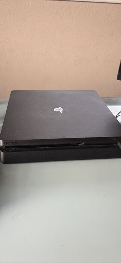 Ps4 Slim with controller