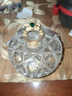 Crystal Glass Jar Lid with Claddagh Finial