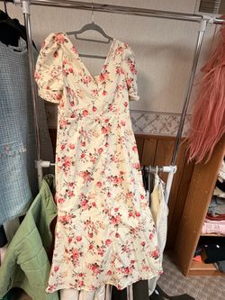 The SHEIN Pink Floral Puff Sleeve Square Neck Midi Dress delivers a vintage