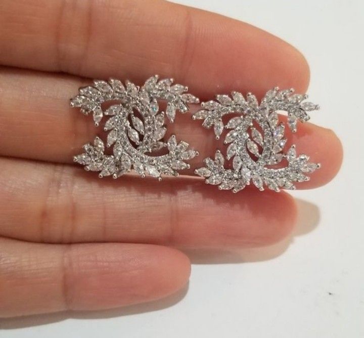 Cz diamond studs earrings