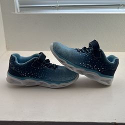 Girl Size 13 Lights Up