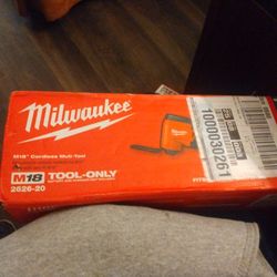 Brand New In The Box Milwaukee Multi Tool 129 .00 In The Home Depot Get From Me For 85