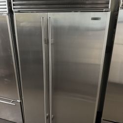 Sub Zero 42” Stainless Steel Built In Refrigerator 
