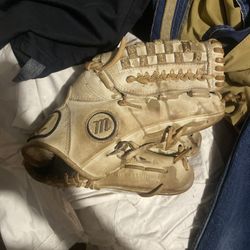 Marucci Baseball Glove