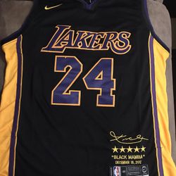 Lakers Kobe Bryant jersey stitched autograph)