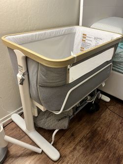 Rocking Bassinet Electric Baby Bassinet
