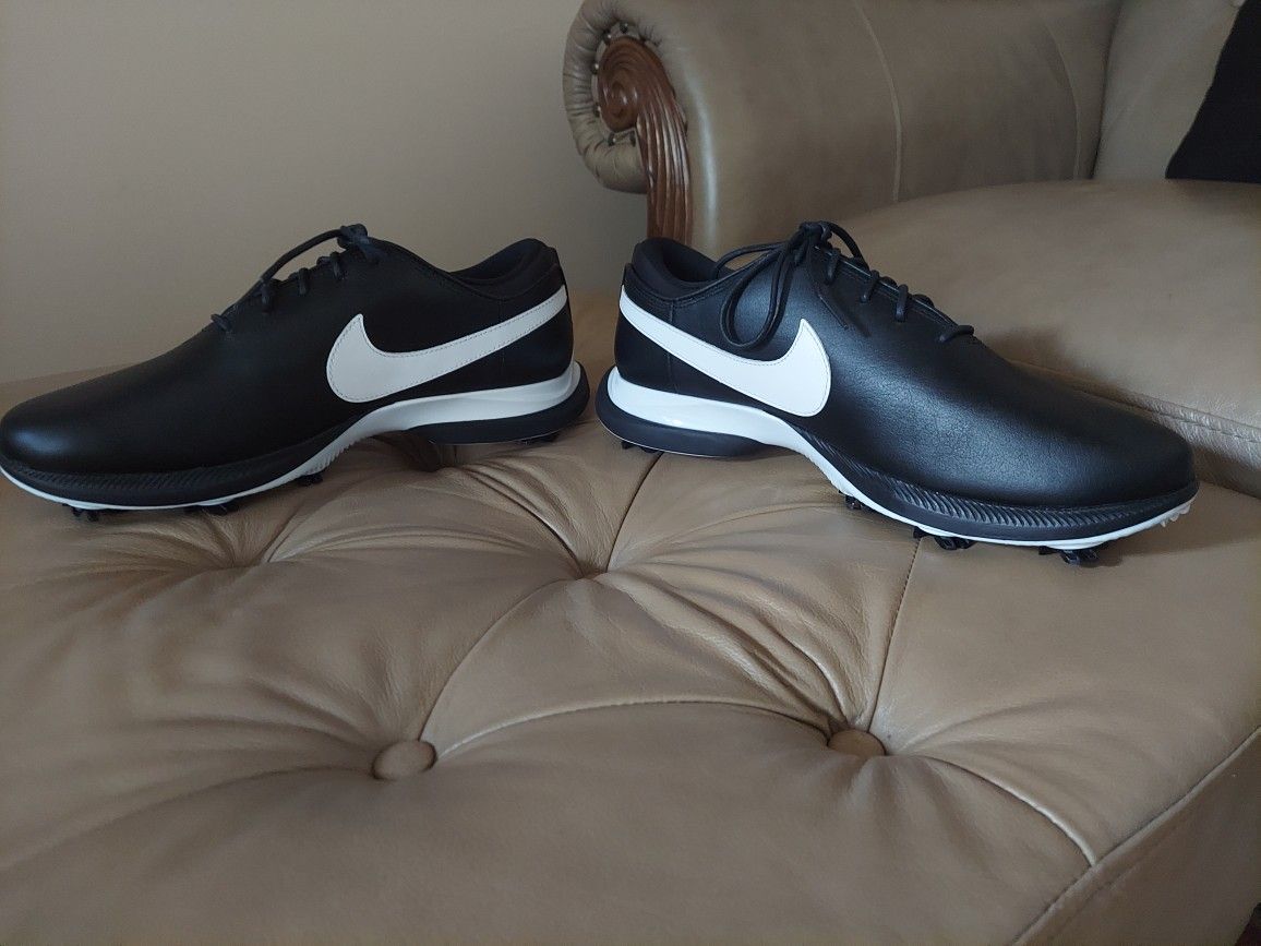 Black Nike Victory Golf Shoe