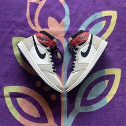 Air Jordan 1 Retro Light Smoke Grey Men’s 9 Used 