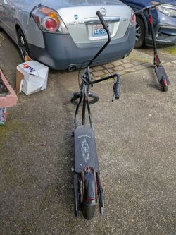 Rare Schwinn kick scooter needs air in.front tire