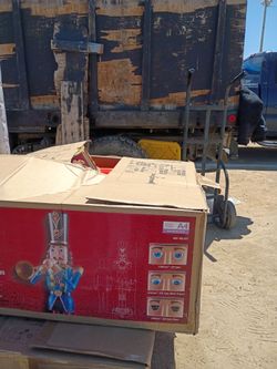 8 ft nutcrackers