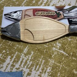 Winsome Wood Fish Shaped Serving And Cutting Board 