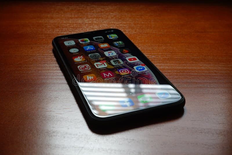 iPhone XR Unlocked To Any Carrier
