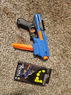 NERF Rival Finisher XX-700 Blaster + 50 Rival Balls