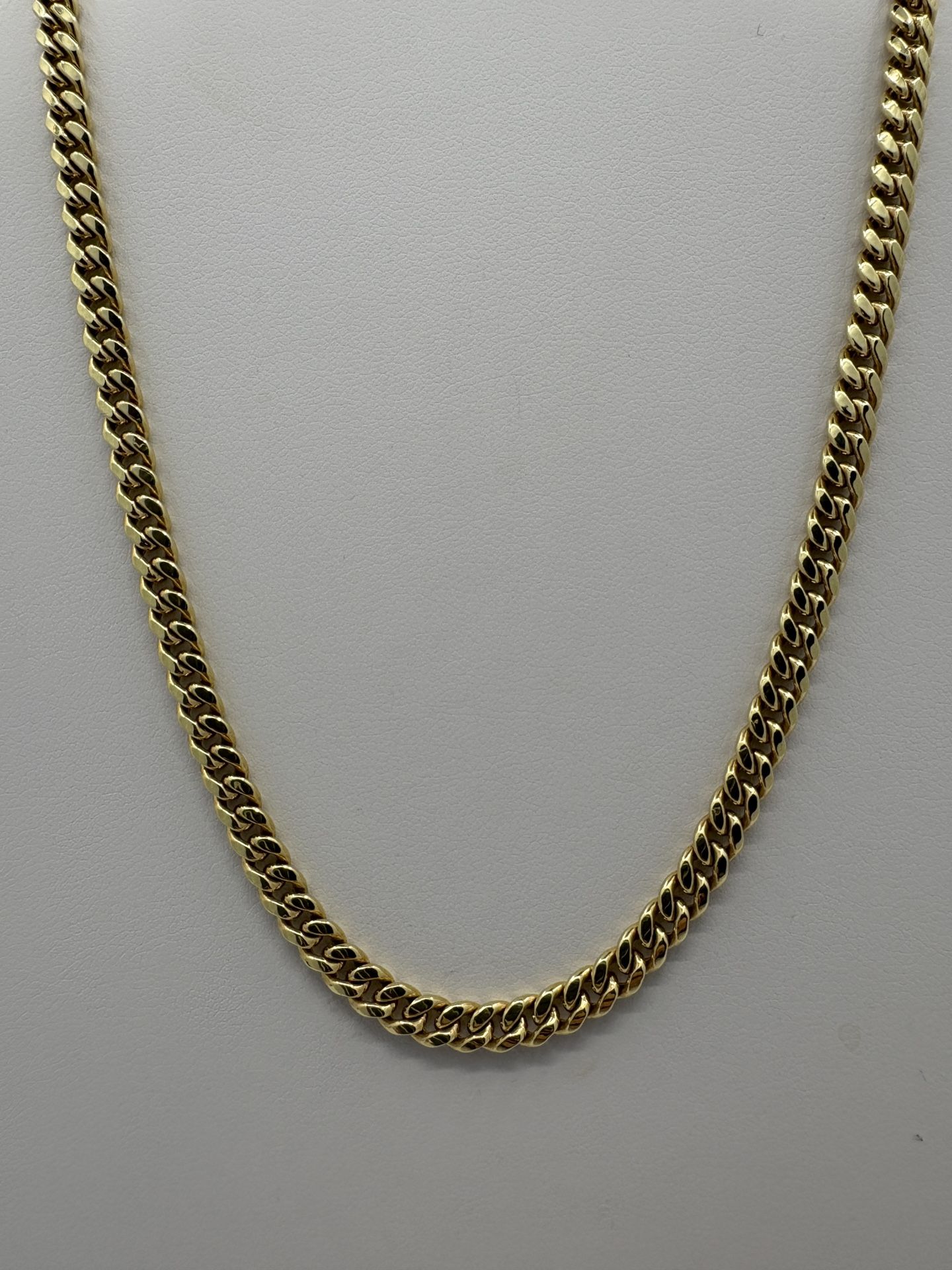 10k Gold Cuban Link Chain Necklace