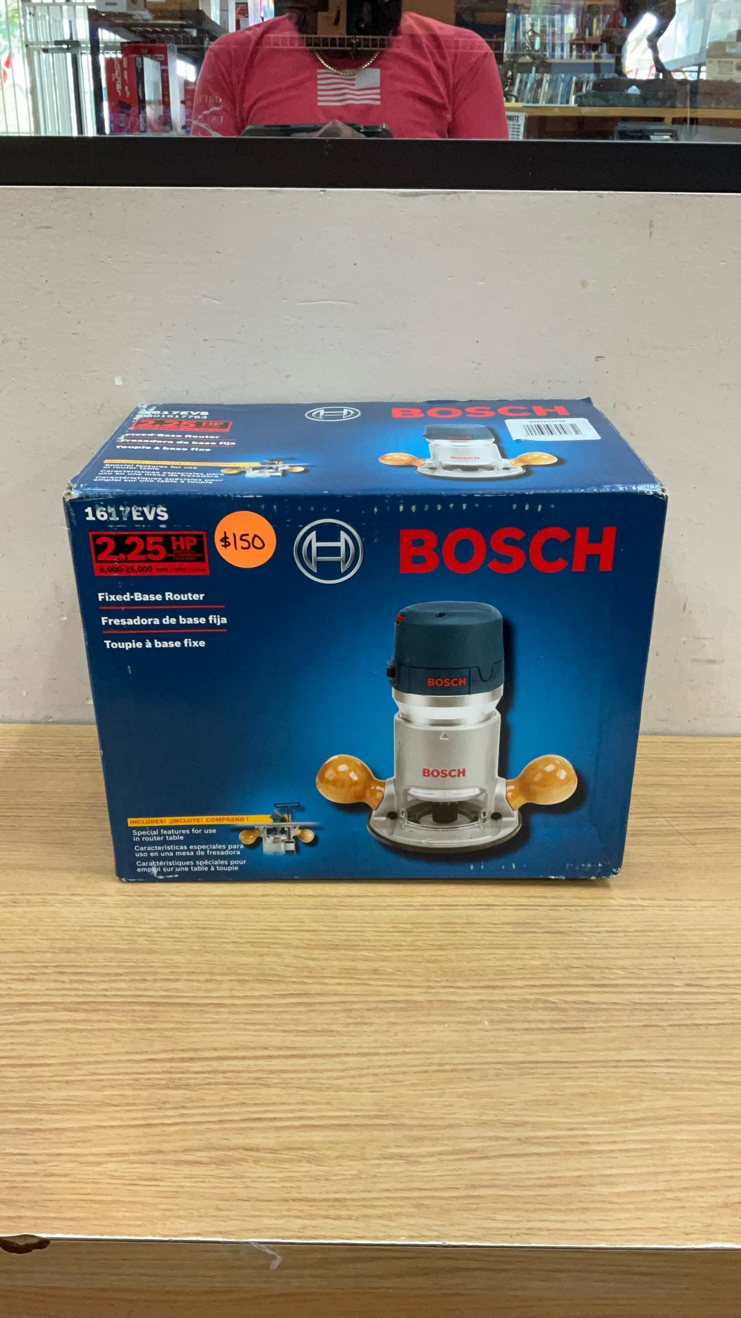 BOSCH 1617EVS FIXED-BASE ROUTER.