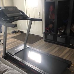 ProForm - Carbon T7 Treadmill - Black 