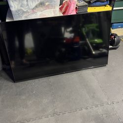 Free TCL 55in For Parts Turns On And Here Noise But No Picture 