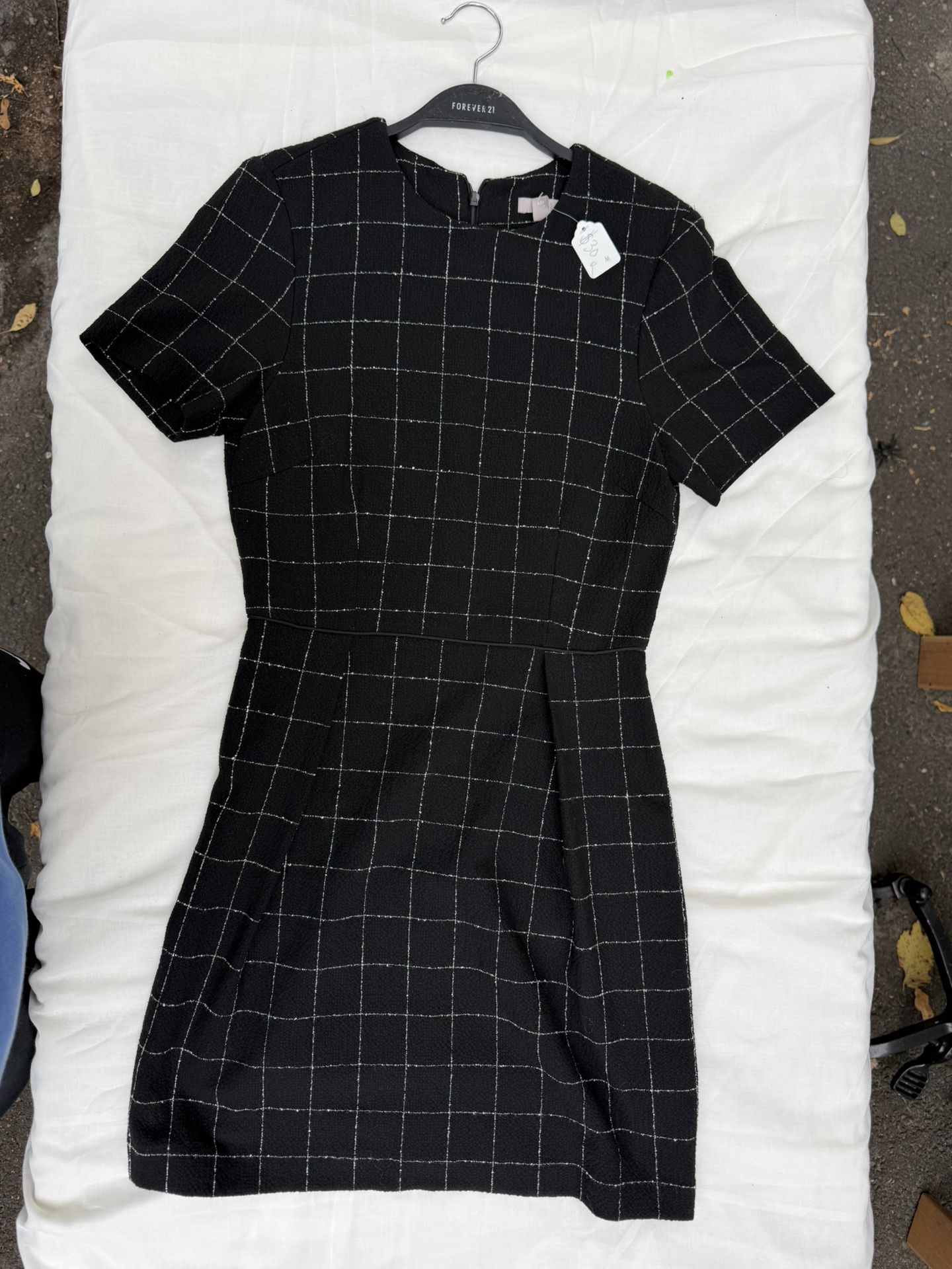 Black and white plaid dress(Medium)