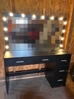 Big vanity with lights