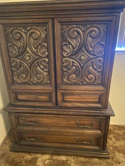 Beautiful Dresser, Mirror, Armoire, And Two Nightstands