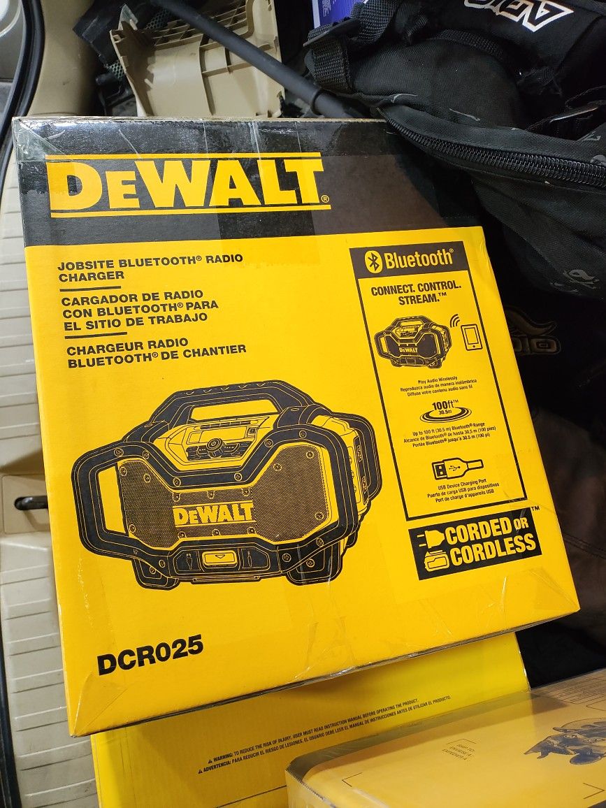 DeWalt Bluetooth Radio