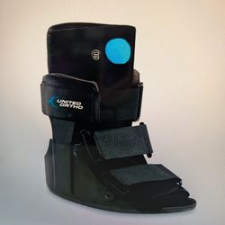 United Ortho Short Air Cam Walker Fracture Boot, Size Med