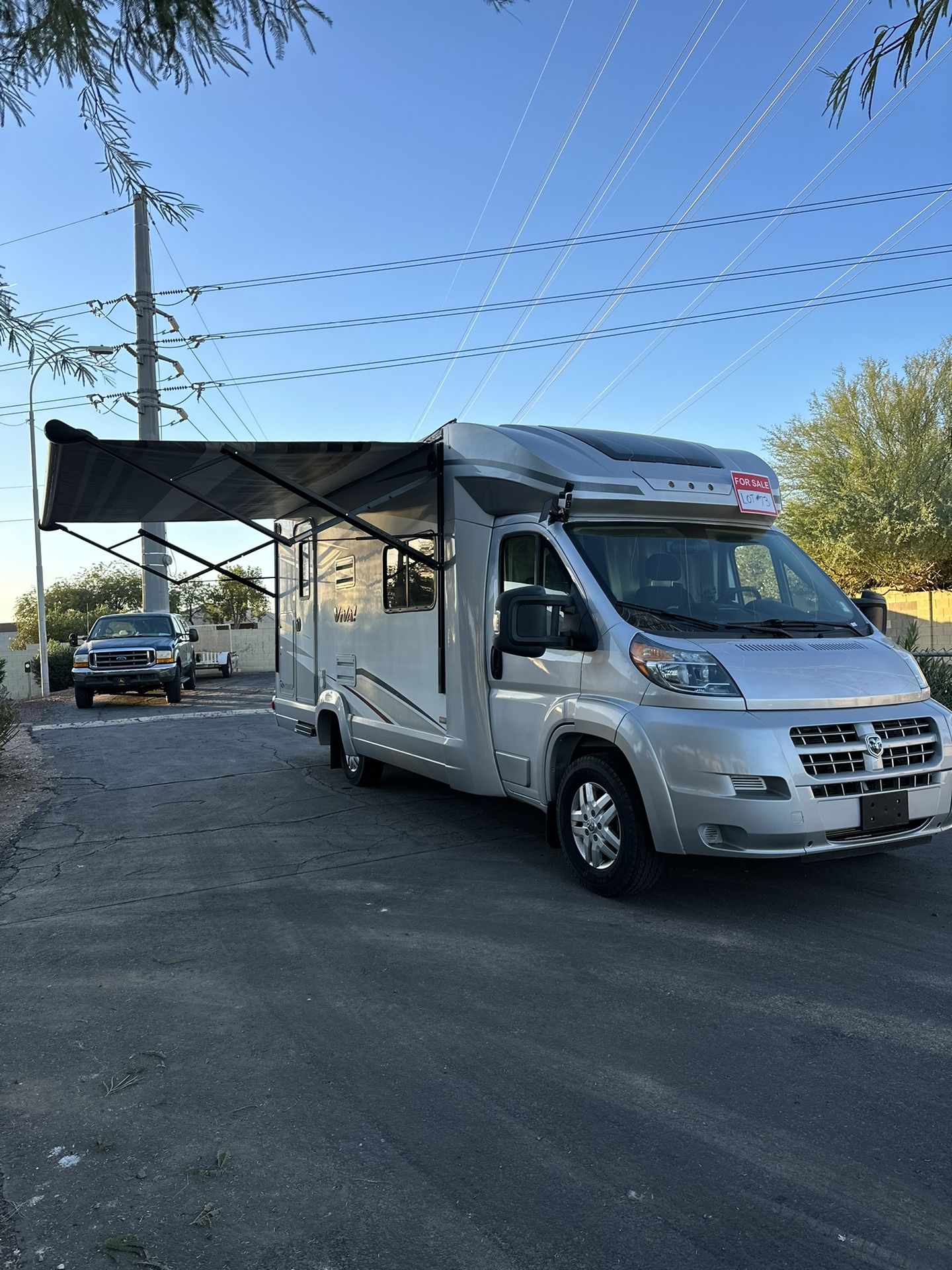 2015 Winnebago Itasca Viva 23b