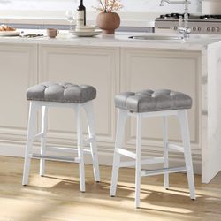 4 Bar Stools