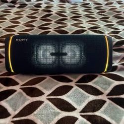 Wireless Speaker: Sony SRS-XB43