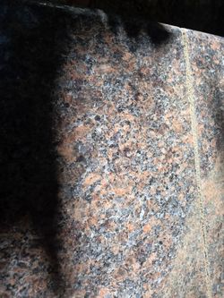 Marmol island counter top 45"x 59"
