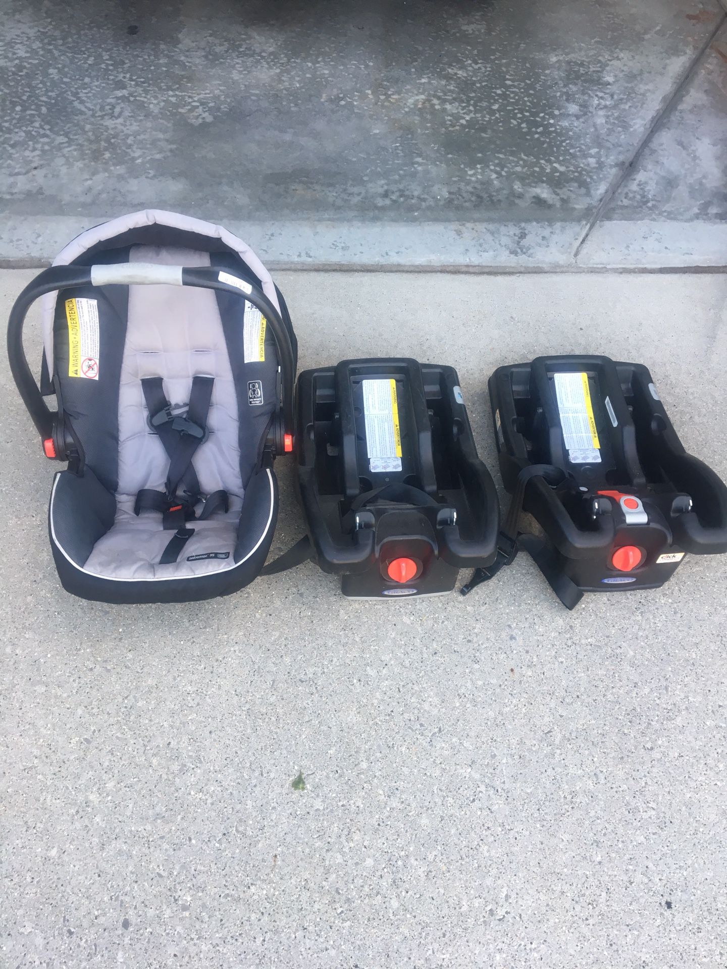 Baby car seat with two base
