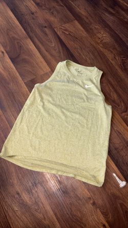 medium nike