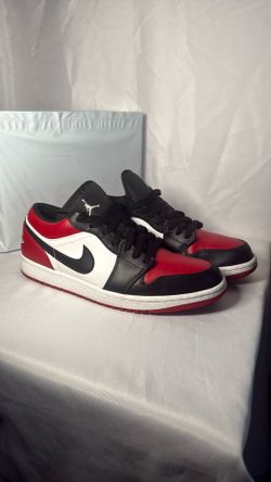 Jordan 1 Low Men’s Size 9.5