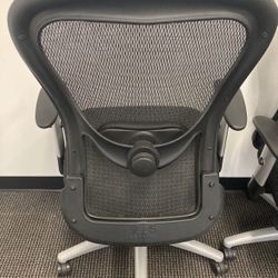 Office Chair. (9 To 5 Seating) 