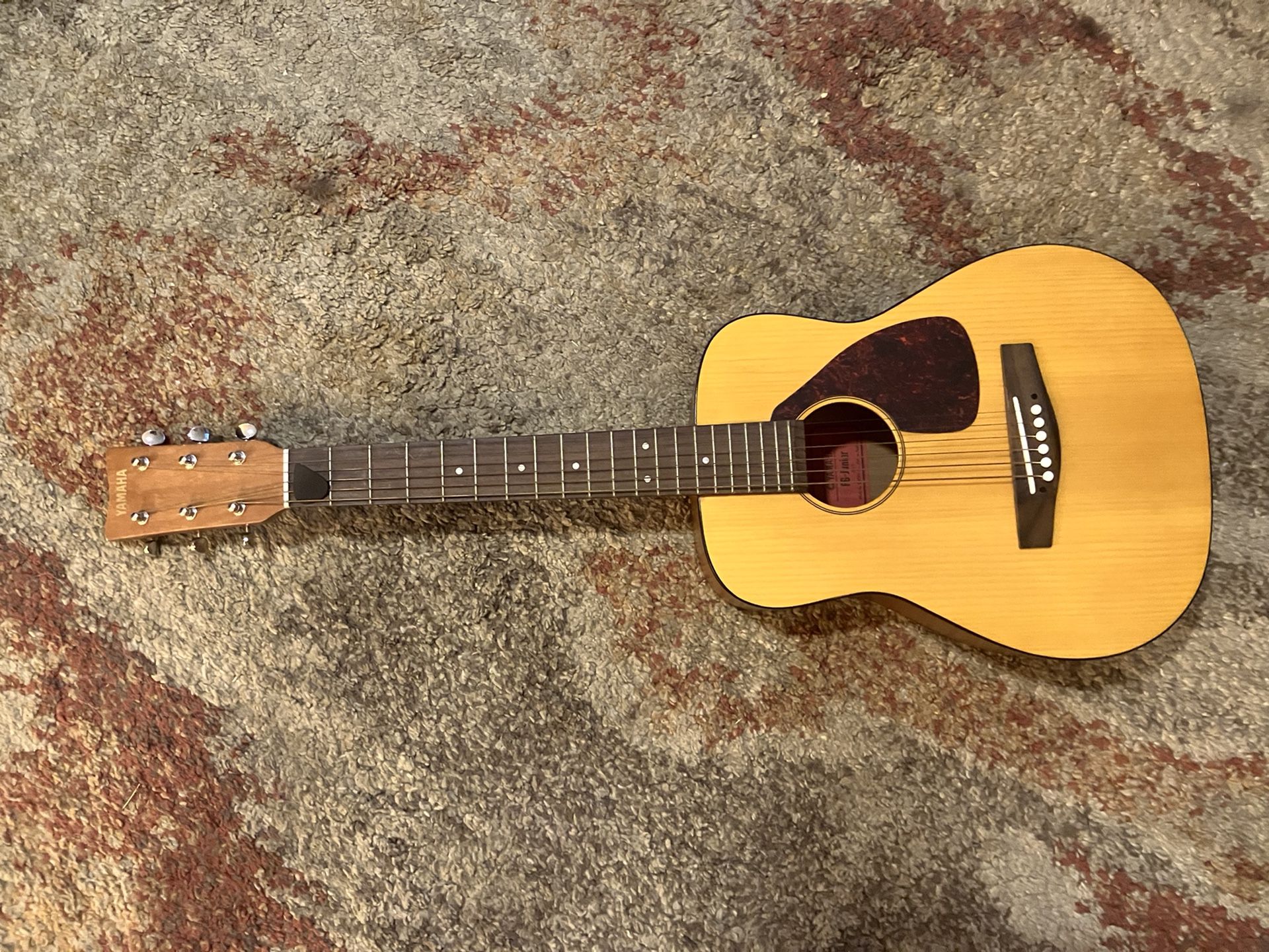 Yamaha FG-Junior, JR-1