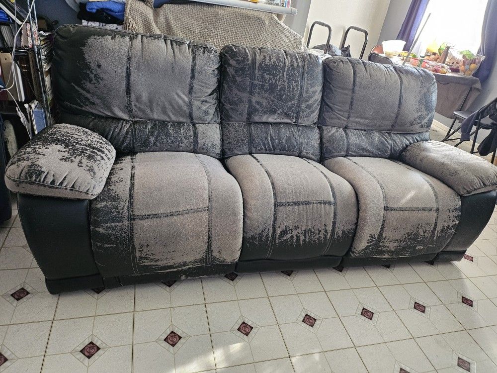 Free Sofa Recliner