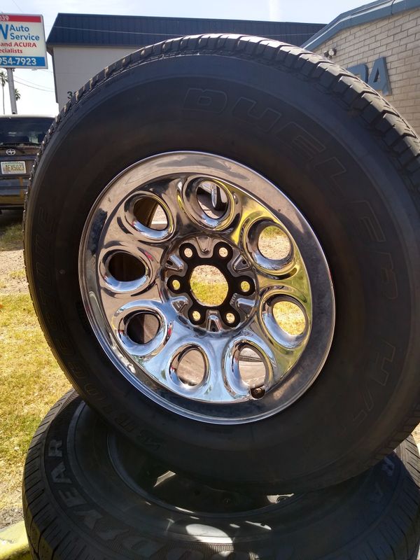 17 inch Chevy Silverado wheels and used tires 270 for Sale in Phoenix