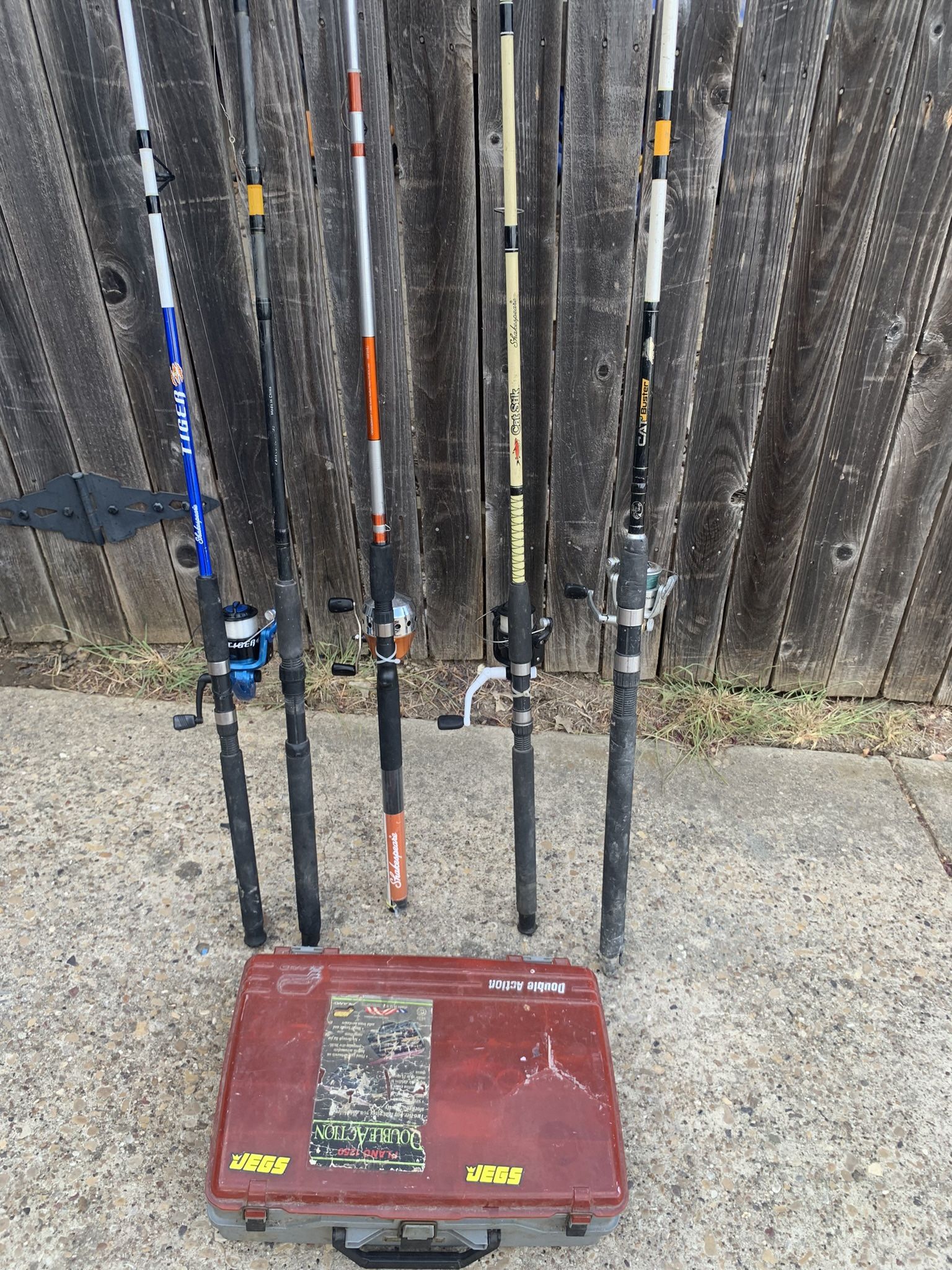 5 Catfish Fishing Pole Rods Reel Combos