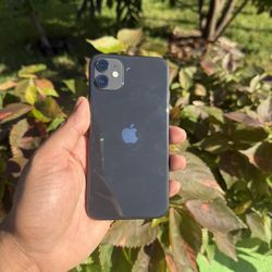 UNLOCKED IPHONE 11 / READY TO USE 