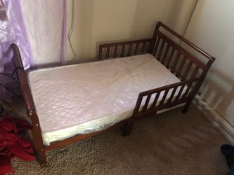 Toddler bed