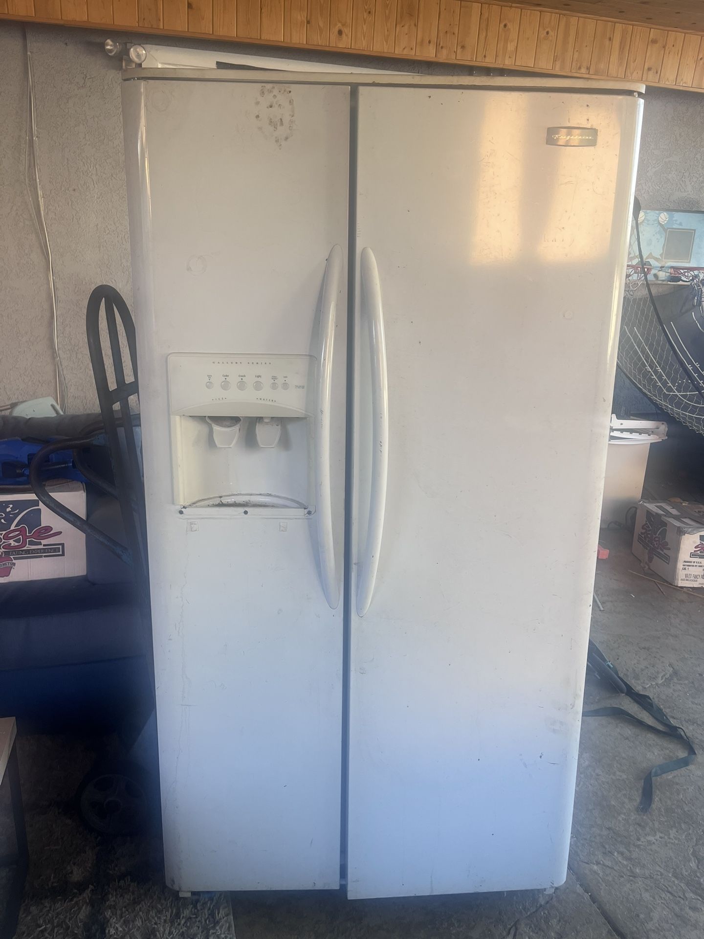 Frigidaire Gallery Series Refrigerator