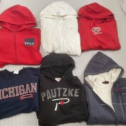Bulk Of Hoodies 