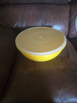 Tupperware Yellow Bowl with Lid