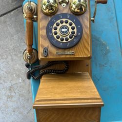 Vintage Style Detrola Wood Limited Edition Wall Phone Model KM-917 