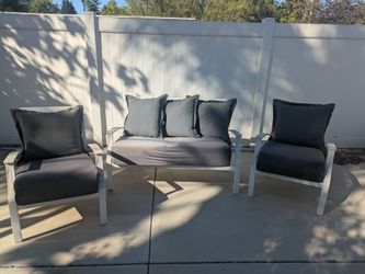 Patio Set $60
