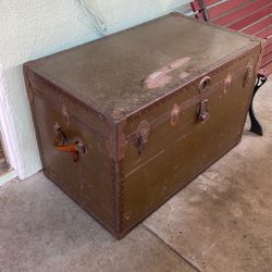 Big Travel Steam Trunk  Chest Travel