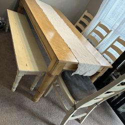 Pottery Barn Dining  Table And Chairs 