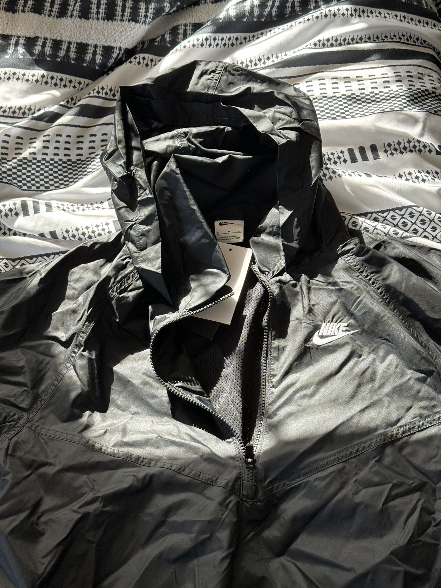 Nike windbreaker