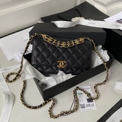 WOC Vogue Chanel Bag